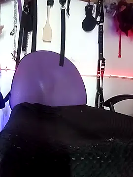 LucyStrike_ Live XXX-chat