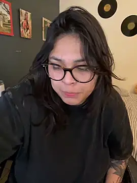 miacanela_xo 现场XXX聊天