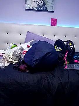 Chat +18 de valka_01 ao vivo