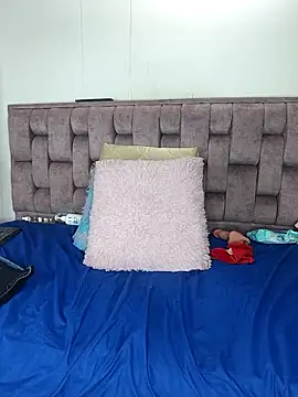 Alexa-Hunter Adlı Modelin Canlı XXX Sohbeti