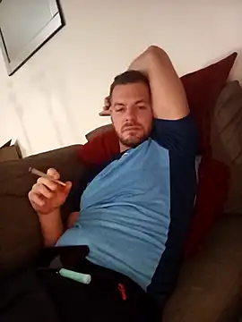 Chat XXX en directo de THE_CHEEKY_ALPHA