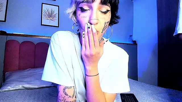 XXX chat uživo modela MidnightSinners