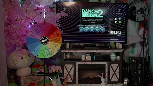 Nikki_Torres: онлайн-секс-чат