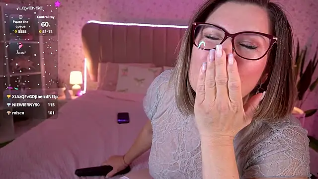 Czat XXX na żywo – KiraRoxx