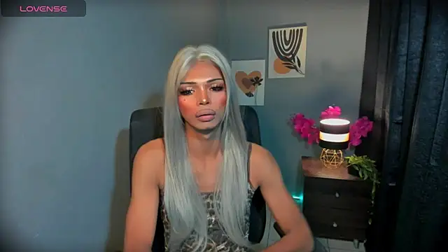 Pertunjukan Kamera Web xEllaineCumsLotx