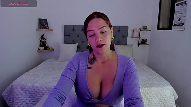 XXX chat uživo modela Saraarouusee