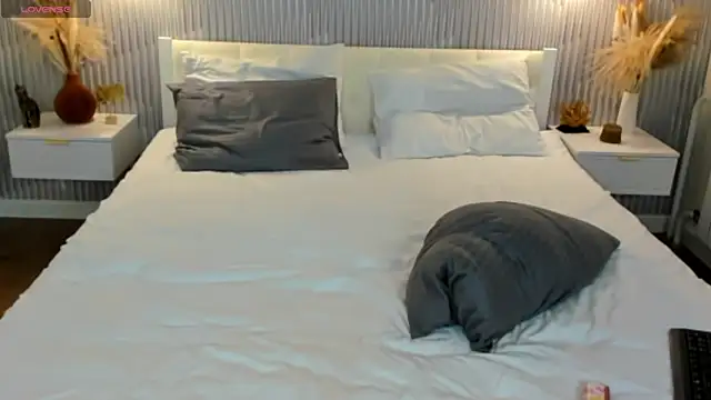 elise_robbie Adlı Modelin Canlı XXX Sohbeti