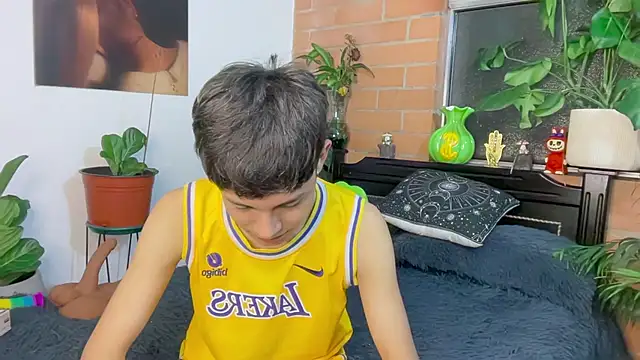 Czat XXX na żywo – Andy_Belier23