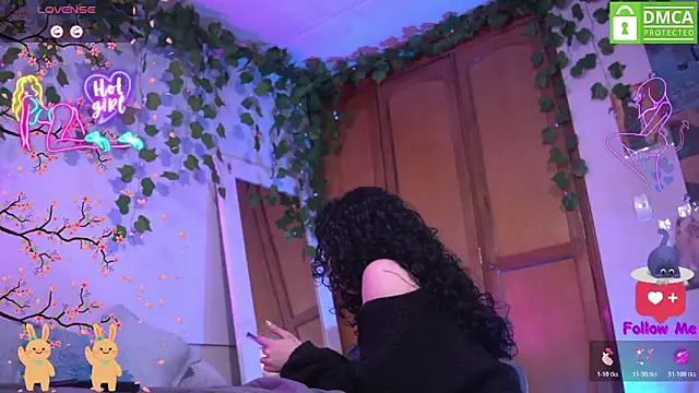 Katyroronoa's Live XXX Chat