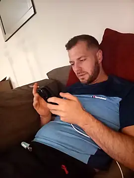 THE_CHEEKY_ALPHA's Live XXX Chat