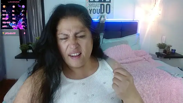 Chat +18 de Keyla01_ ao vivo