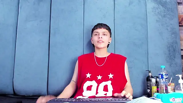 Chat +18 de Megan_Thompson_ ao vivo