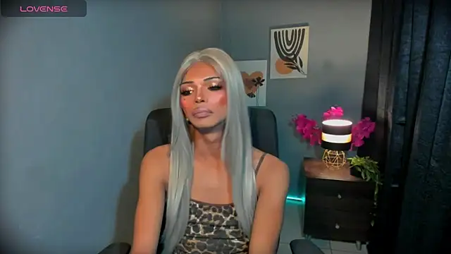 عرض كام xEllaineCumsLotx