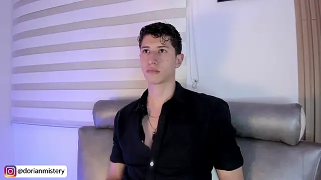 Dorianmistery2322_: онлайн-секс-чат