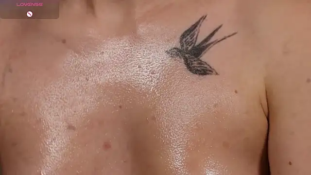 AliceBellamy: онлайн-секс-чат