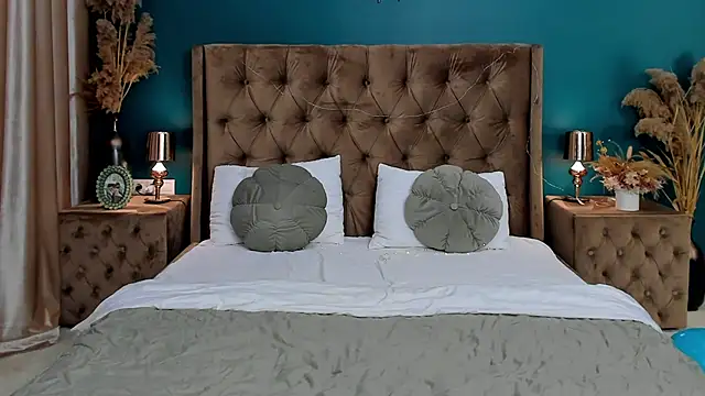 CalyMoon's Webcam Show