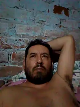 Lujor: διαδικτυακό σόου στην κάμερα