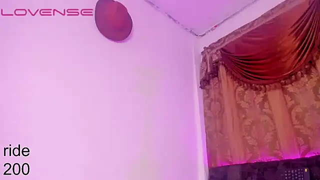 Show modela melissa_hot21 na web-kameri