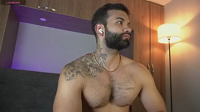 MarkHazze élő XXX-chatje