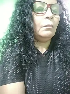 Amarantha25 Adlı Modelin Canlı XXX Sohbeti