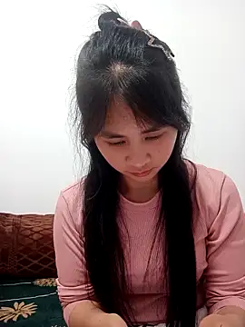 LittleSun_ Adlı Modelin Canlı XXX Sohbeti