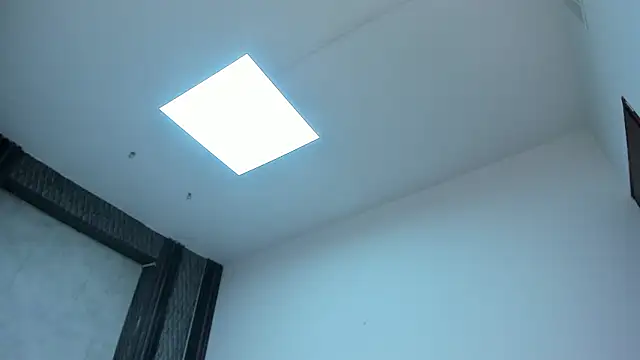 Chatroom XXX en direct de selene_red_