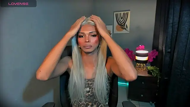 عرض كام xEllaineCumsLotx