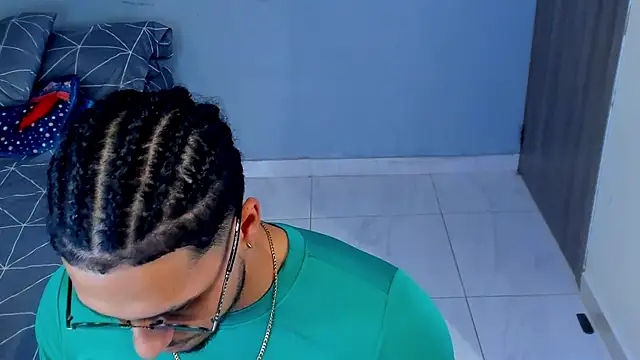 Kris_Khalifa69's Live XXX Chat