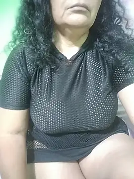 Amarantha25's Live XXX Chat