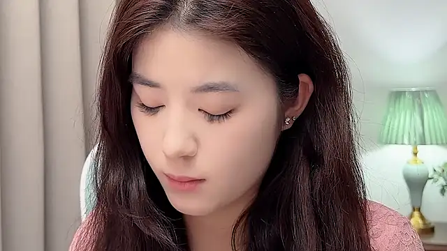 Nicole20266 现场XXX聊天