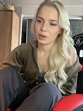 SIMBA_BOS live XXX chat