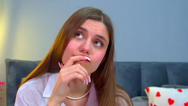 ArianaAllens Chat XXX in diretta