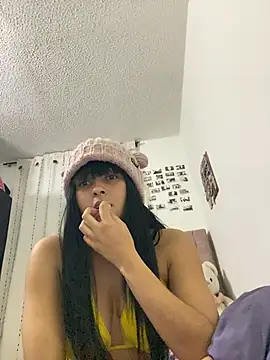 Chat +18 de sarita_violet07 ao vivo