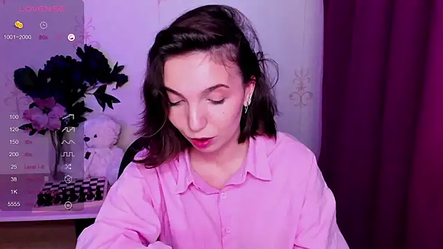 KindHazelHere_ Live XXX-chat