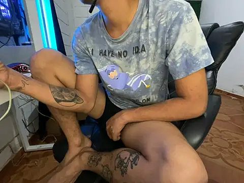 Chat +18 de Max_TheHorseDick ao vivo