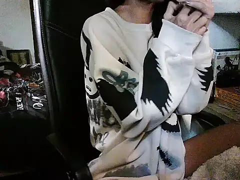 exude_diya Chat XXX in diretta