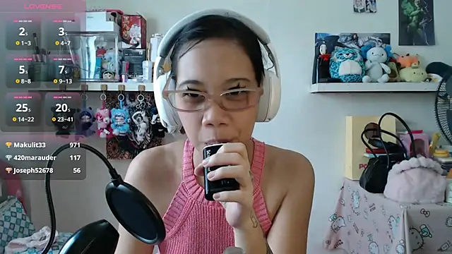 GloryKulikowski élő XXX-chatje