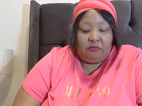 nancy111 élő XXX-chatje