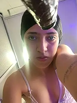 MichaelRossexxx Adlı Modelin Canlı XXX Sohbeti