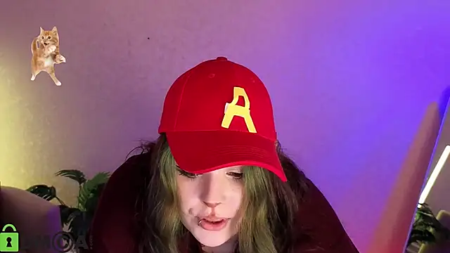 Mia_R0ss Adlı Modelin Canlı XXX Sohbeti