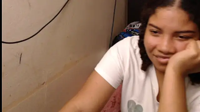 madelene: απευθείας συνομιλία ΧΧΧ