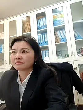 ialnuyoa_h Chat XXX in diretta