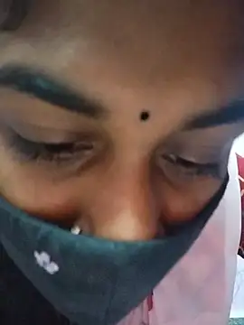 Webkamerová show Tamil_Hot_RoyalQueen