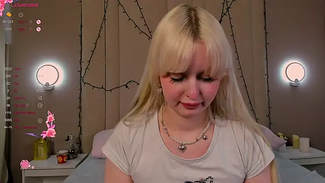 แชท XXX สดของ AdeleSilvy