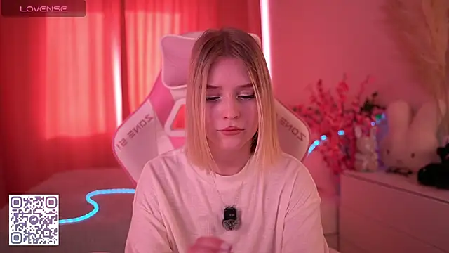 Dragonwindn Live XXX chat