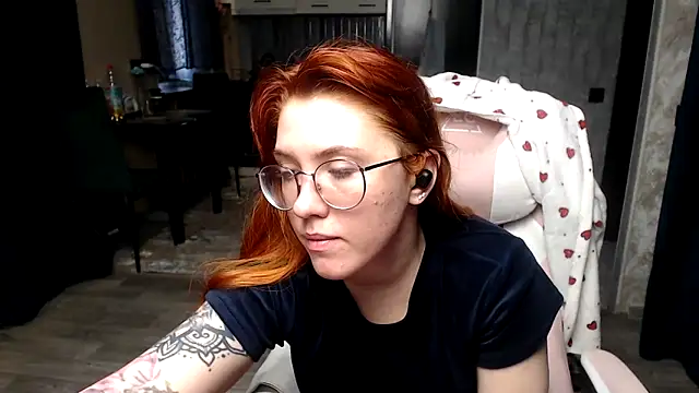 Reginasmilee – Naživo XXX chat