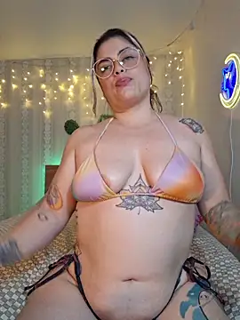 دردشة Juliietha_servas الجنسية المباشرة