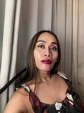 RomanticPearlTS Live XXX Chat