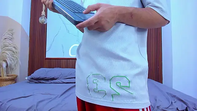 Loversinfire2 Show in webcam