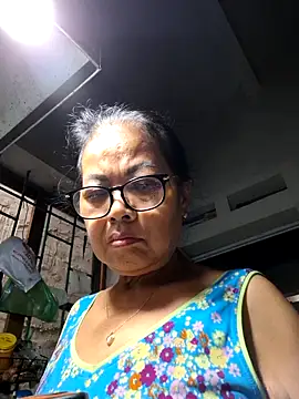 Hotestlove: онлайн-секс-чат